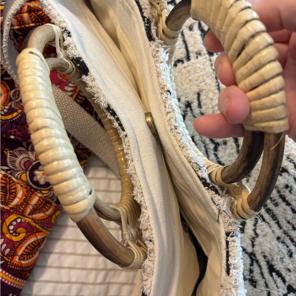 Beachy Cream and Black Geometric Terry Wooden Handle Boho Bag - Picture 4 of 7